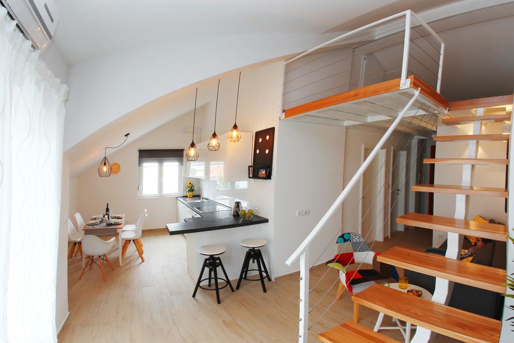 Nikolina Appartement *